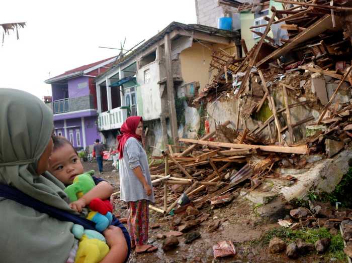 Informasi gempa bumi terkini hari ini di Indonesia